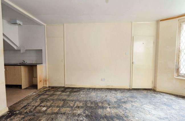 Flat A, 127 Elgin Avenue, London W9 2NR 6