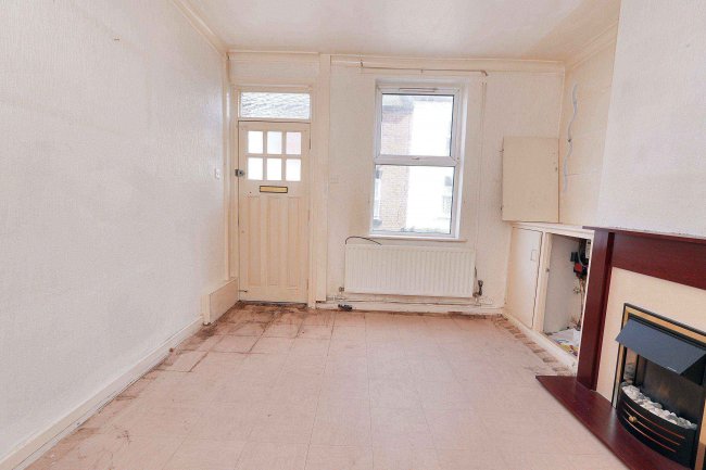 37 Suffolk Street, Runcorn, Cheshire, WA7 1EX 4