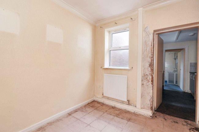 37 Suffolk Street, Runcorn, Cheshire, WA7 1EX 4