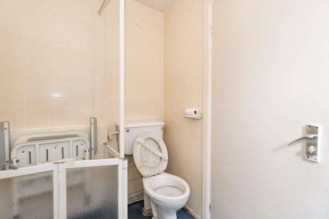 37 Suffolk Street, Runcorn, Cheshire, WA7 1EX 4