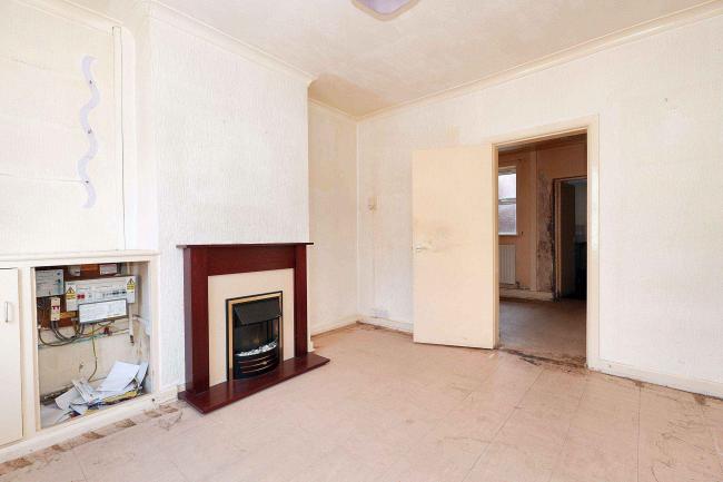 37 Suffolk Street, Runcorn, Cheshire, WA7 1EX 4