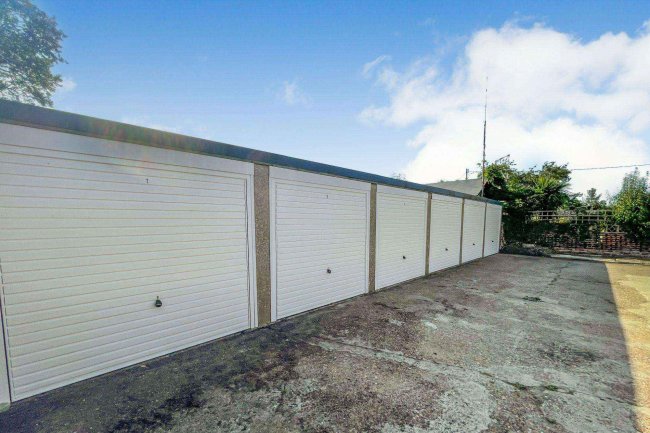 Garages at Hawkswood Road, Hailsham, East Sussex, BN27 1UJ 2