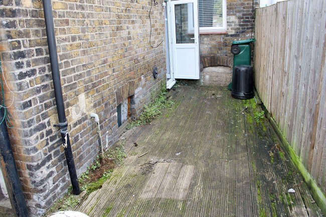 2 East Street, Chatham, Kent, ME4 5NJ 5