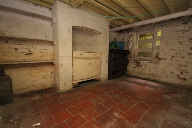 Dol Y Bont, Green Lane, Llangollen, LL20 8TB 8