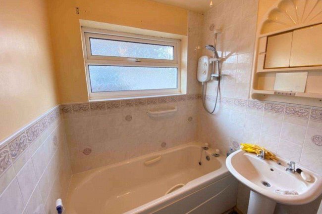 57 Woodcock Gardens, Warminster, BA12 9JQ 4