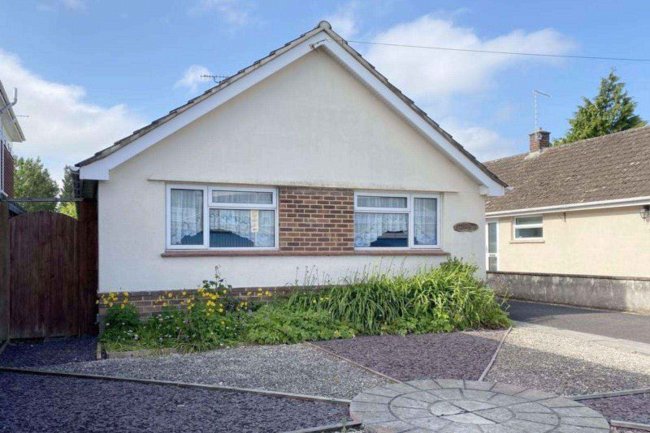 57 Woodcock Gardens, Warminster, BA12 9JQ 4