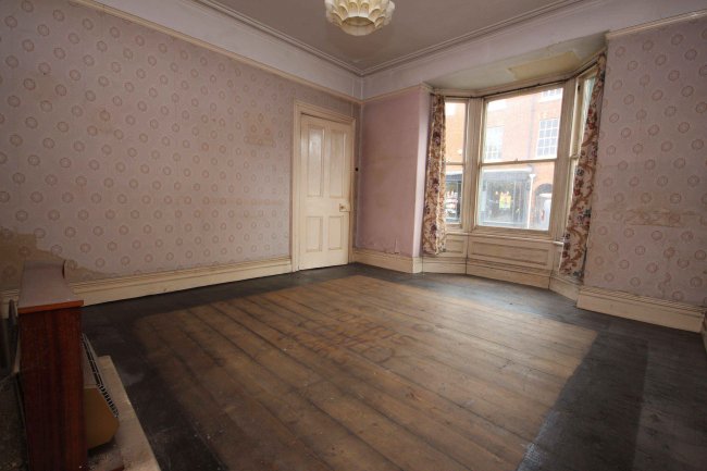 29 Salop Road, Oswestry, Shropshire, SY11 2NR 2