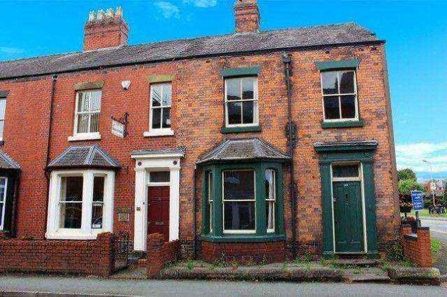 29 Salop Road, Oswestry, Shropshire, SY11 2NR 2