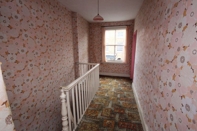 29 Salop Road, Oswestry, Shropshire, SY11 2NR 2