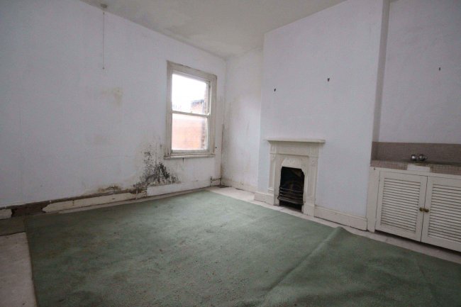 29 Halkyn Road, Chester, CH2 3QD 4