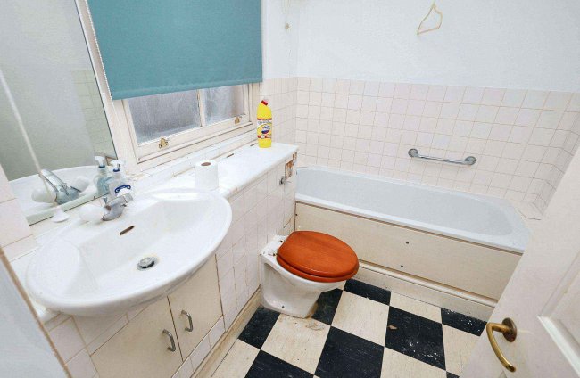 15 St Paul Street, Islington, London N1 7AH 3