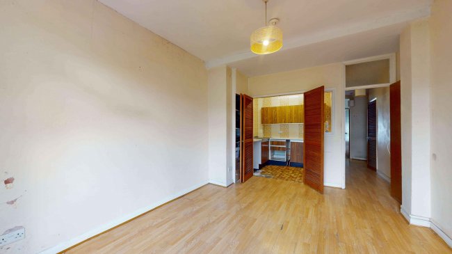 15A Empress Avenue, Ilford, Essex, IG1 3DE 1