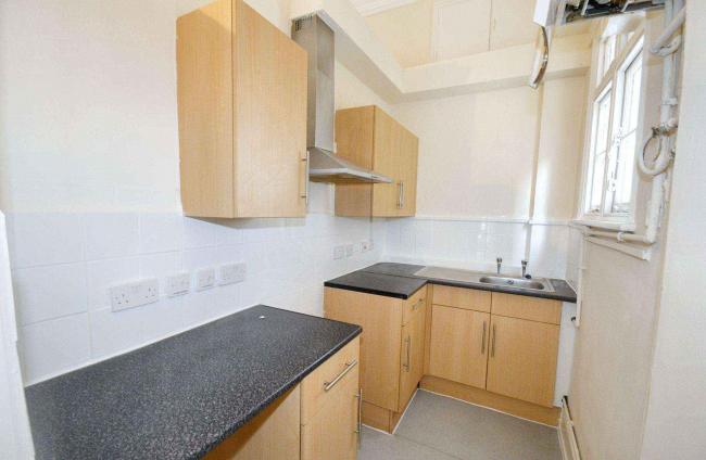 104B Oxford Gardens, London W10 6NG 3