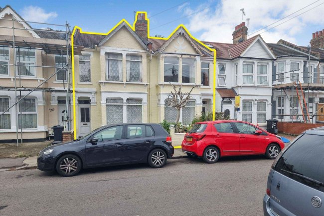 226/228 Kingston Road, Ilford, Essex, IG1 1PG 2