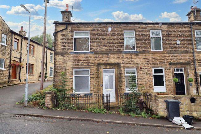 10 Station Road, Holywell Green, Halifax, HX4 9BQ 4