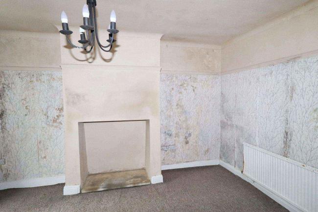 10 Station Road, Holywell Green, Halifax, HX4 9BQ 4