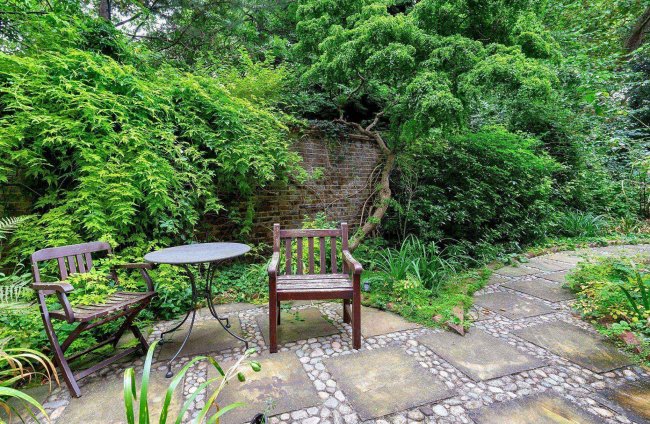 Flat 1 Chelwood House, Embankment Gardens, London SW3 4LL 1