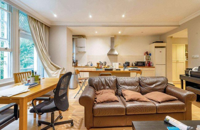 Flat 1 Chelwood House, Embankment Gardens, London SW3 4LL 1