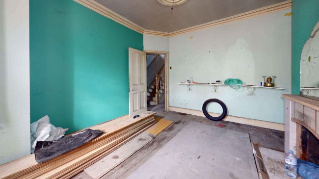 10 Hillcrest Road, Walthamstow, London, E17 4AP 5