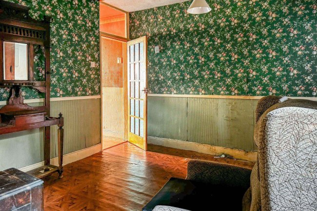 7 Wilton Road, Southampton, Hampshire, SO15 5LA 5