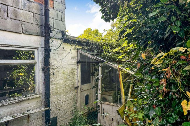 7 Wilton Road, Southampton, Hampshire, SO15 5LA 5