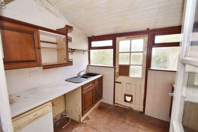 57 Pirton Lane, Churchdown, Gloucester, Gloucestershire, GL3 2RU 6