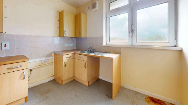 17 Henshall Point, Bromley High Street, Bow, London E3 3EJ 6