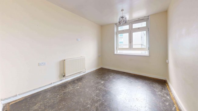 17 Henshall Point, Bromley High Street, Bow, London E3 3EJ 6