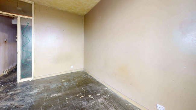 95 Gayton House, Chiltern Road, Bow, London E3 4BY 8