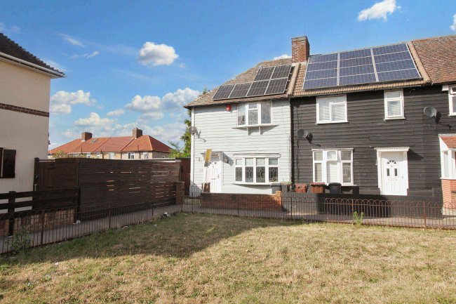 699 Becontree Avenue, Dagenham, RM8 3HH 3