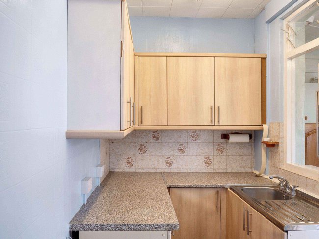 12A Clarissa Road, Romford, RM6 4ND 2