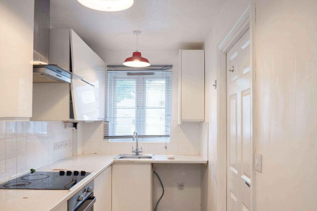 26 Mallards Road, Barking, IG11 0GY 8