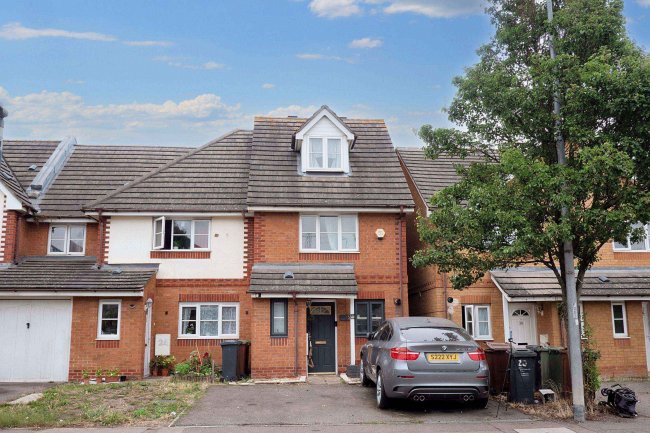 26 Mallards Road, Barking, IG11 0GY 8