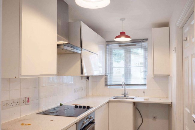 26 Mallards Road, Barking, IG11 0GY 8