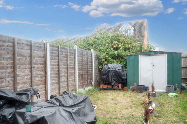 26 Mallards Road, Barking, IG11 0GY 8