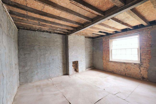 The Old Horwood Crown, 1 The Green, Great Horwood, Milton Keynes, MK17 0RH 8