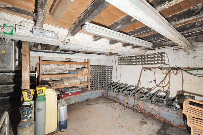 The Old Horwood Crown, 1 The Green, Great Horwood, Milton Keynes, MK17 0RH 8