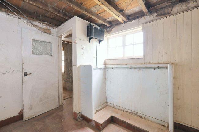 The Old Horwood Crown, 1 The Green, Great Horwood, Milton Keynes, MK17 0RH 8