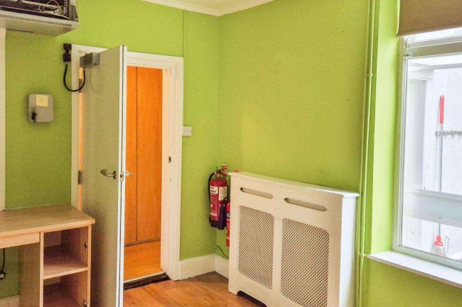 27 Roydon Road, Diss, Norfolk, IP22 4LN 2