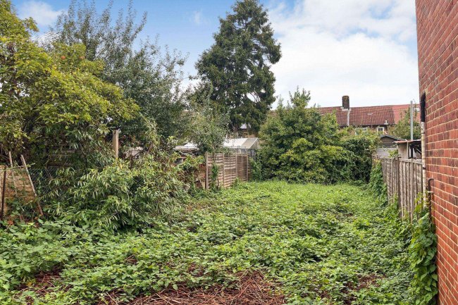 Land at 21 Neath Gardens, Morden, Surrey, SM4 6JN 1