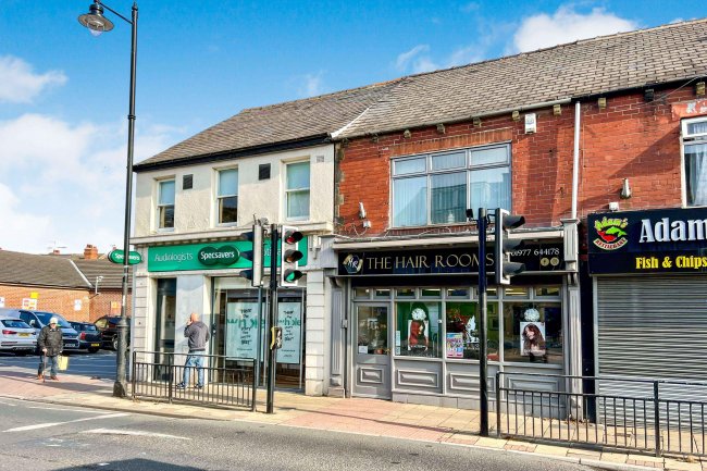 8 Barnsley Road, South Elmsall, WF9 2SE 9