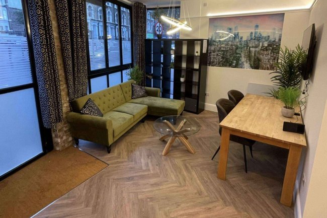 Office at 66 Lavender Hill, London SW11 5RQ 5