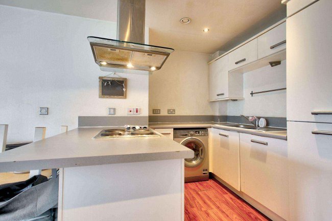 Apartment 315 The Bar, St. James Gate, 
Newcastle upon Tyne  NE1 4BA 9