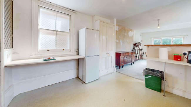 37 Bassein Park Road, Shepherds Bush, London, W12 9RW 10