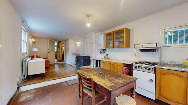 37 Bassein Park Road, Shepherds Bush, London, W12 9RW 10