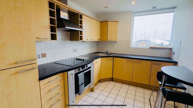 Flat 42, The Switch House, 4 Blackwall Way, London, E14 9QS 4