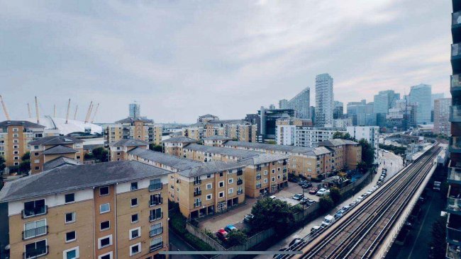 Flat 42, The Switch House, 4 Blackwall Way, London, E14 9QS 4