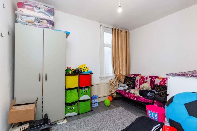 337 Brighton Road, Croydon, CR2 6EB 6