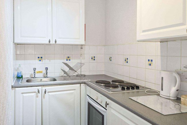 18 Palatine Road, Blackpool, FY1 4BT 8