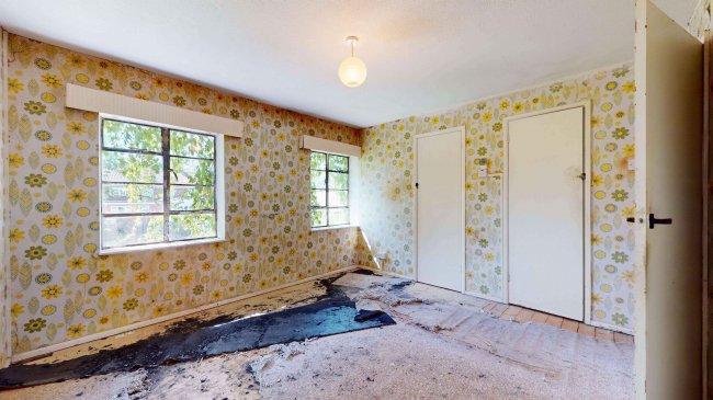 12 Greenside, High Halden, Kent, TN26 3LT 9